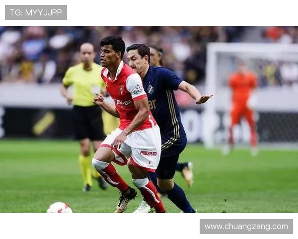 西亚霸主亚冠联赛表现引发热议，球队状态稳定持续提升