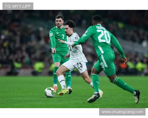 欧洲杯预选赛：红牌风波引发争议，球队表现状态受到影响