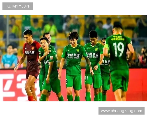 国安新帅接手却战术飘忽,京媒吐槽管理混乱,球迷担忧球队争冠已滑坡! 国安新帅接手却战术飘忽,京媒吐槽管理混乱,球迷担忧球队争冠已滑坡!