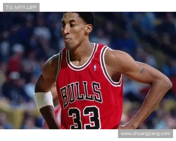 NBA翻腕违例判定细节解读：如何识别与避免这个常见争议动作？